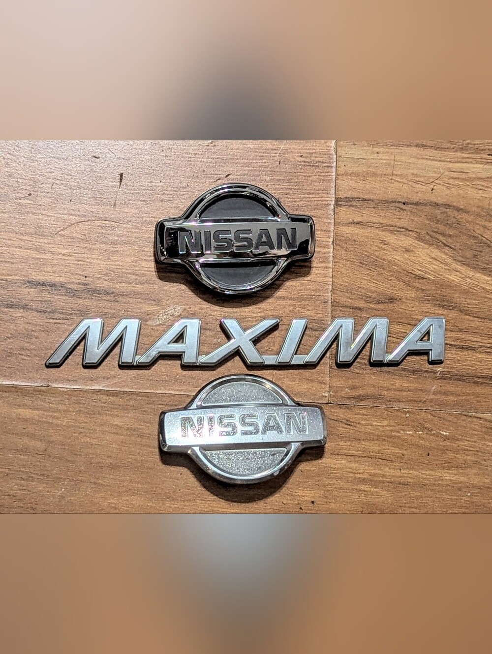 2000-2001 Nissan Maxima Emblems front & rear OEM